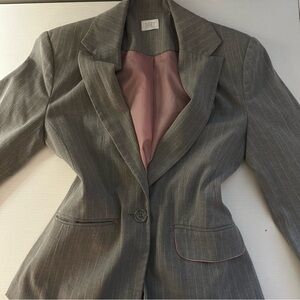 Suzy Shier Gray and Pink Tailored Blazer